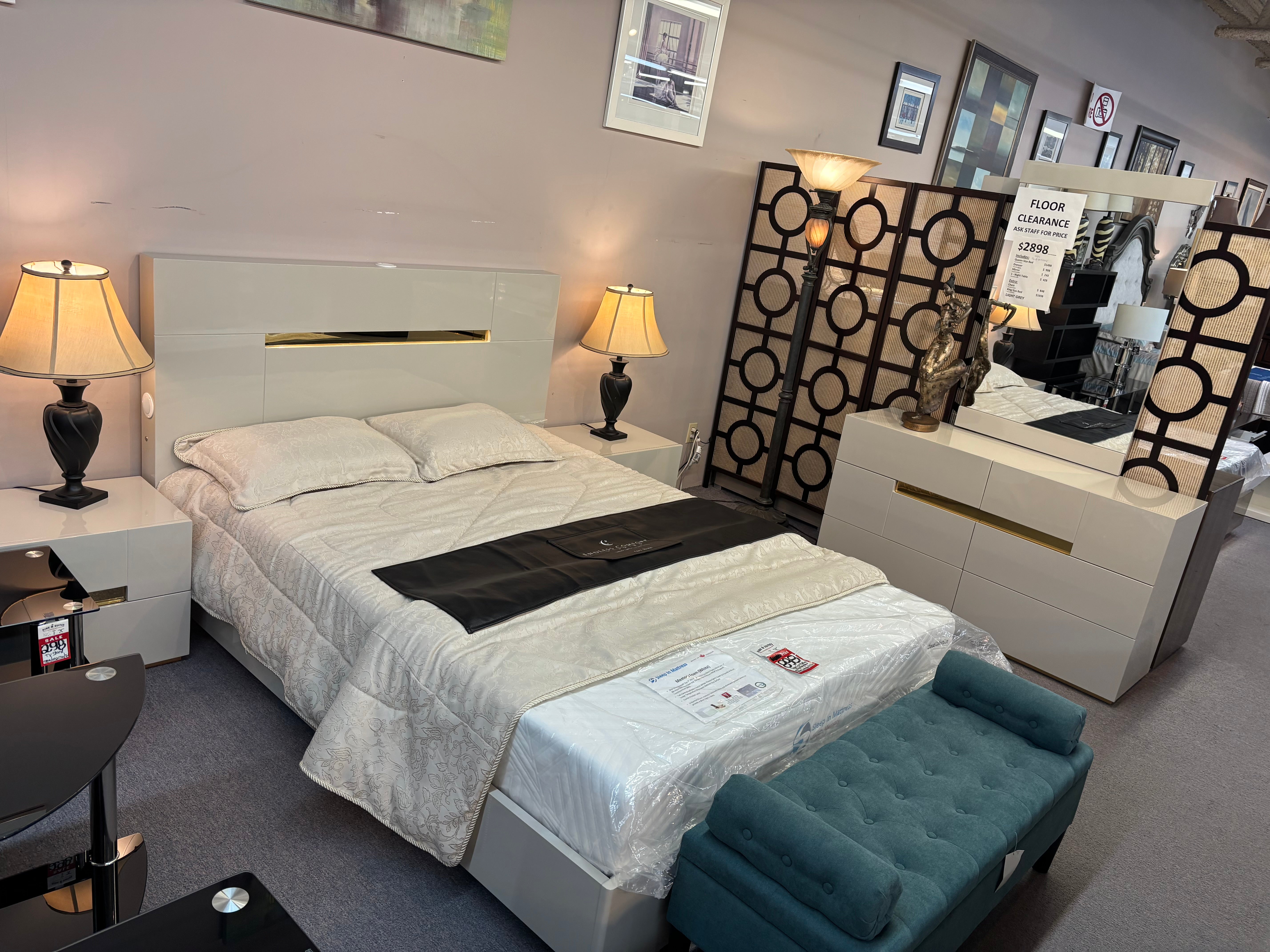 Model QW-1 Floor model Clearence