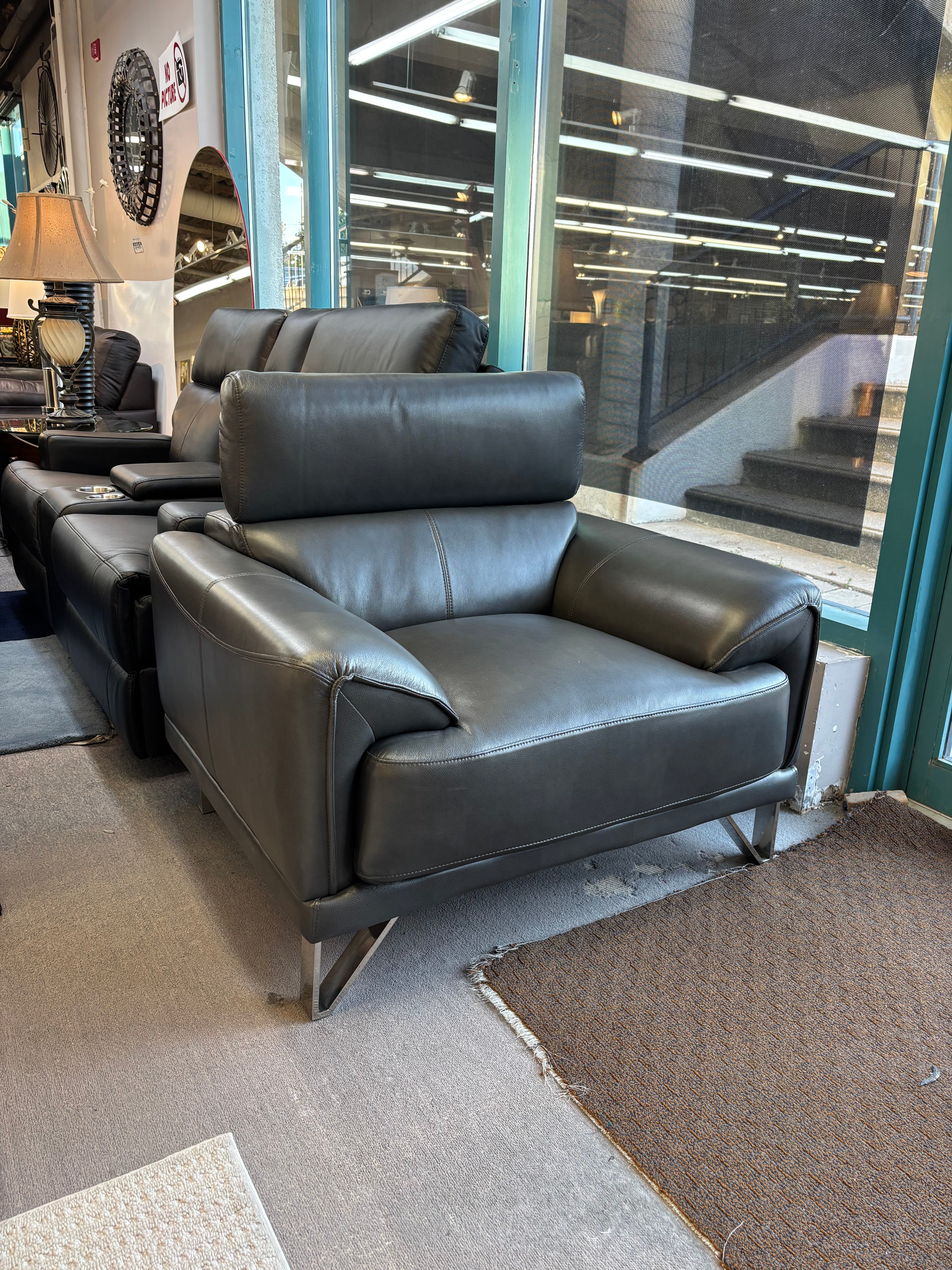 Leather chair model chair Clearence